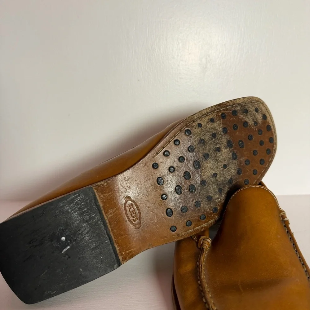 Tod’s Brown Leather Driving Loafers Mens Size 10 Italy Rubber Stud Sole Italy